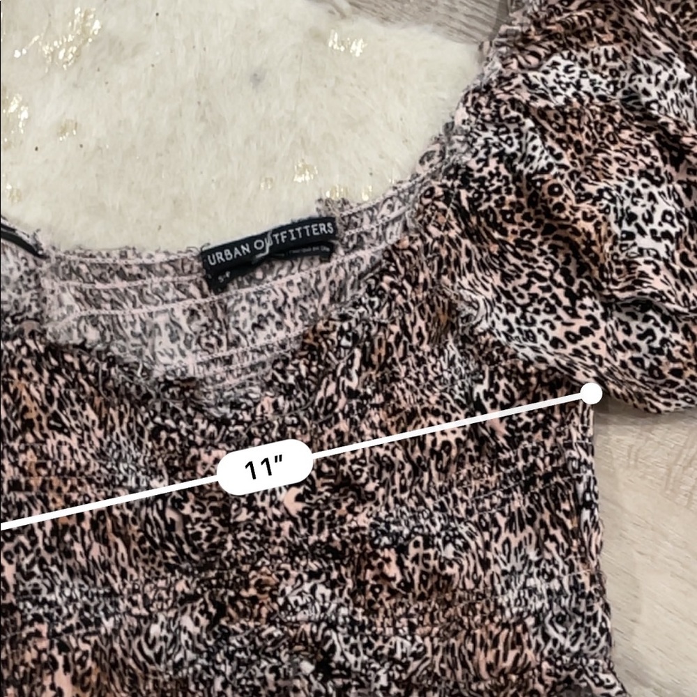 Urban outfitters leopard print synched crop top - Picture 4 of 4